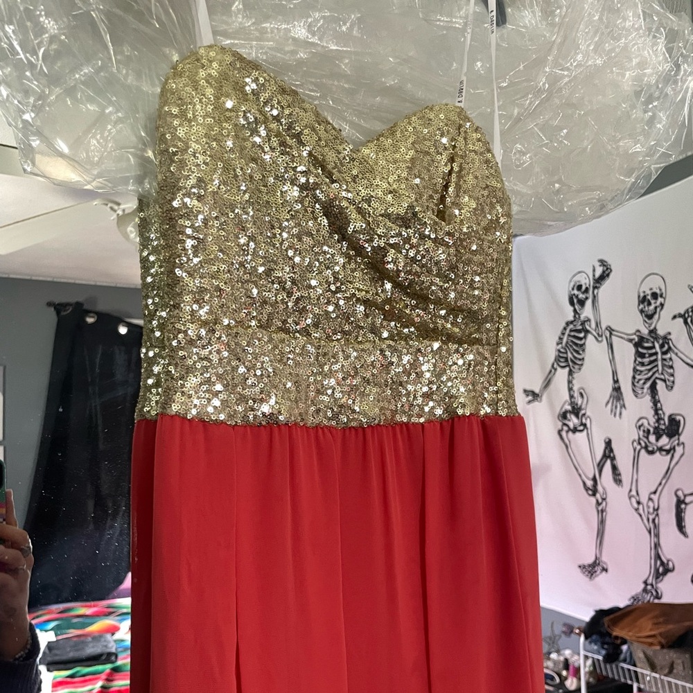 Pink and gold formal dress 💖